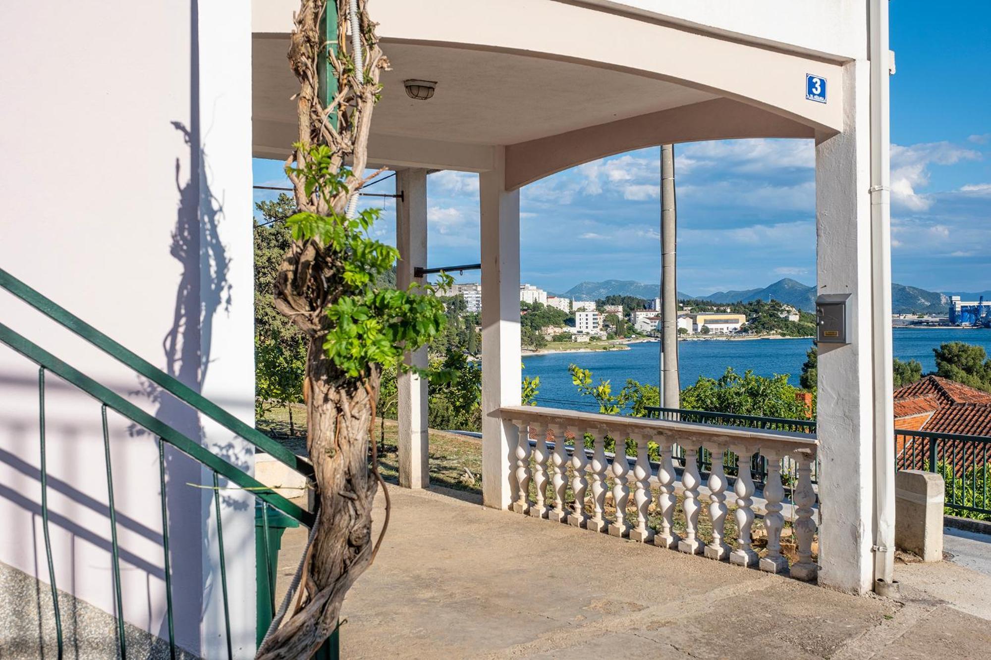 Apartment Sea View 2